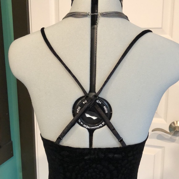 Love Fire Black Velvet Dress - Picture 4 of 5